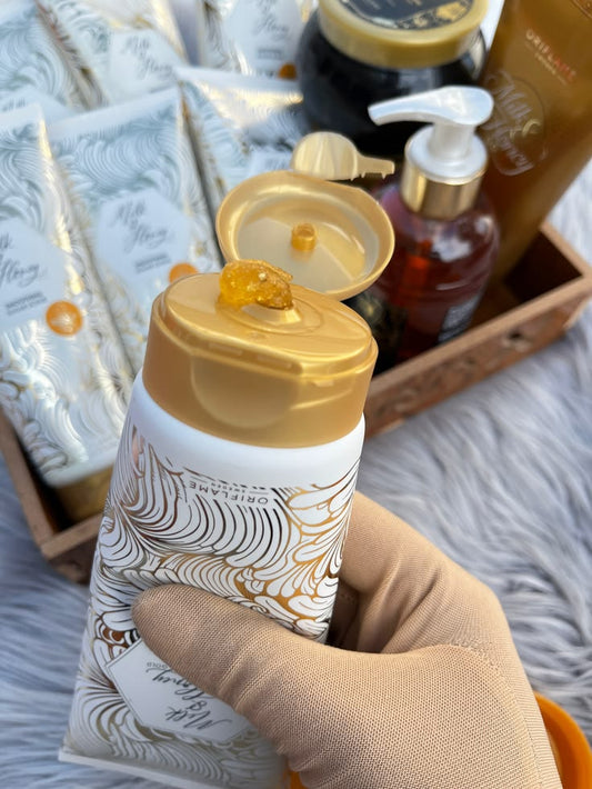 Milk & Honey Gold Smoothing Sugar Scrub